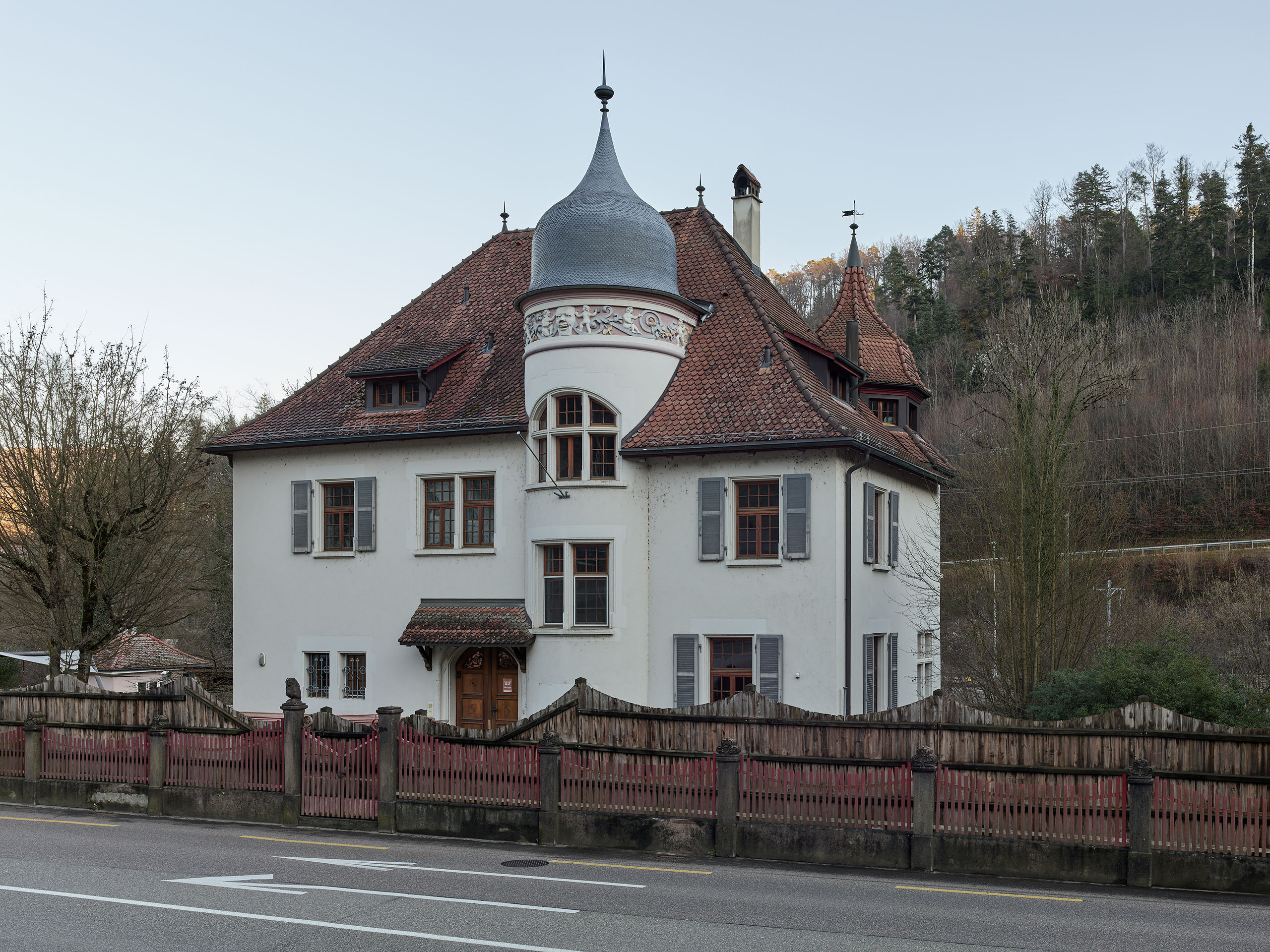 E17644 LI33 AIQ4 006547